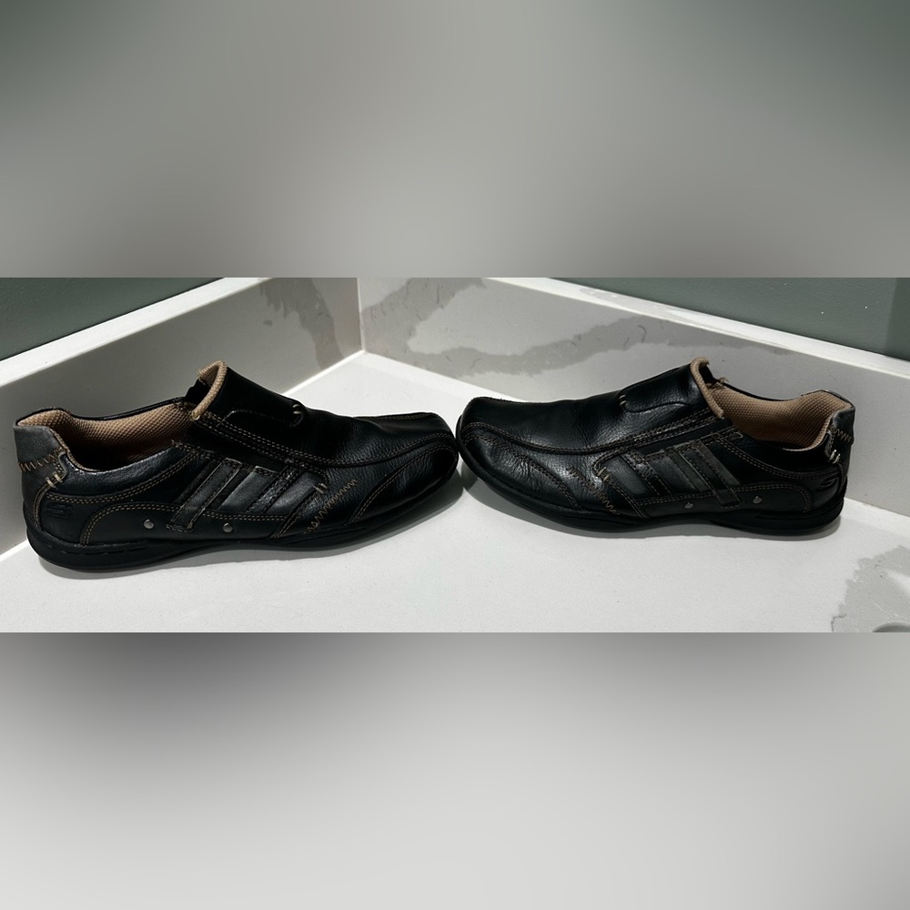 SKECHERS Relaxed Step, Mens Sz 7.5 Black Leather slip-on Y2K Oxford Square Toe